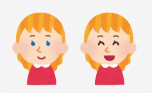 ニコニコ、ニヤニヤ、ニタニタの違いは？英語では何て言えばいい？