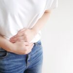 おならが止まらない女性は過敏性腸症候群!?原因と治療法を解説