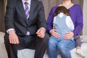 子連れ再婚 苗字はどうする?戸籍の仕組みと必要な手続きをわかりやすく解説