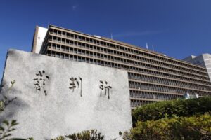 ニュースで耳にする起訴や不起訴って？不起訴になる割合を分かりやすく解説