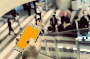 スマホ依存症の恐怖!対策方法やグッズについてもわかりやすく解説