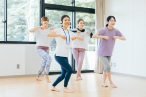 三浦亨とは?80年代アイドル聖子明菜の振付師のスゴい経歴と作品