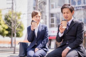 女性に職場の愚痴を言う男性心理とは?対処法も教えます!