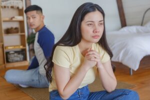 「蛙化現象」とは？起こる理由や特徴、由来などをわかりやすく解説