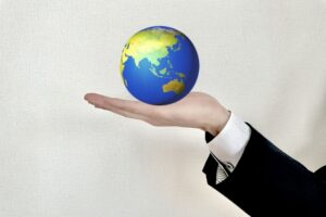 ファシズムと全体主義の違いは？わかりやすく解説します