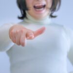 ヘリコプターペアレントとは?育児法の問題点をわかりやすく解説