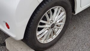 オールシーズンタイヤはやめたほうがいい！？メリットとデメリット