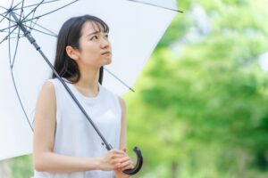 天気痛とは？原因と症状、治し方や予防法もわかりやすく解説します！