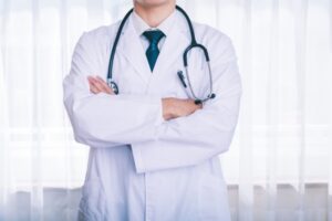 生坂政臣医師のプロフィール 「情熱大陸」で取り上げられた名探偵医師の経歴